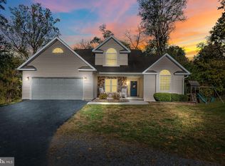 313 Pleasant View Rd, New Cumberland, PA 17070