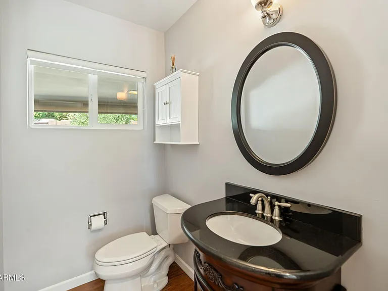 2054 E Rancho Dr — Photo 24