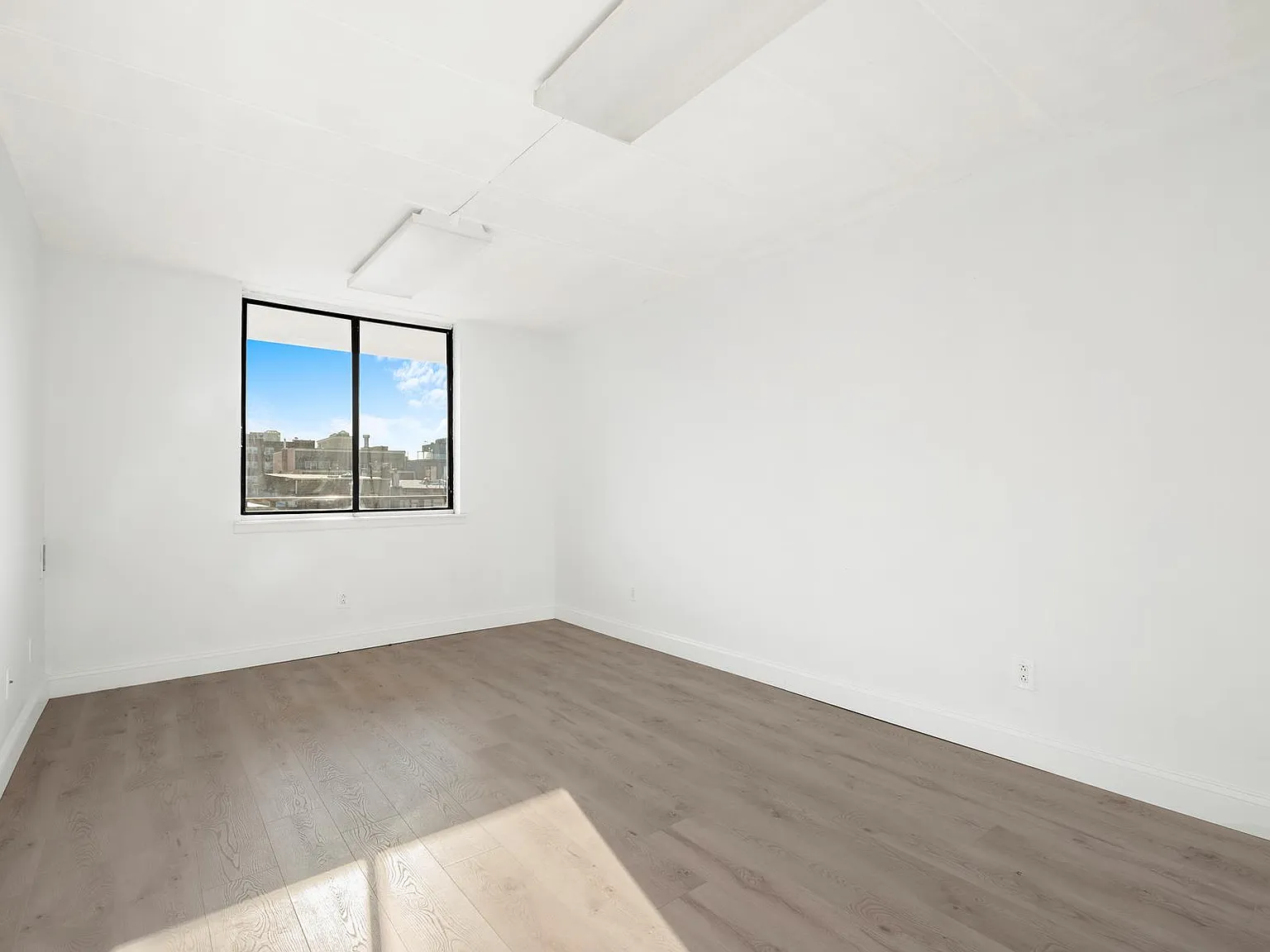 23-22 30th Road — Photo 3