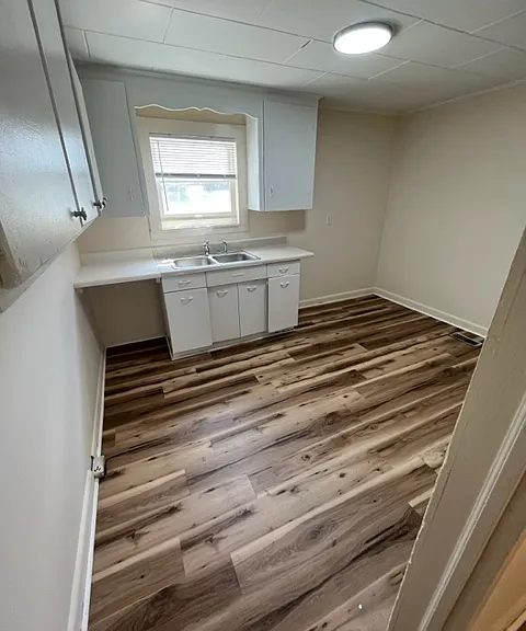 114 Cove St — Photo 4