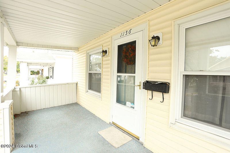 4th image of 1156 Dean Street