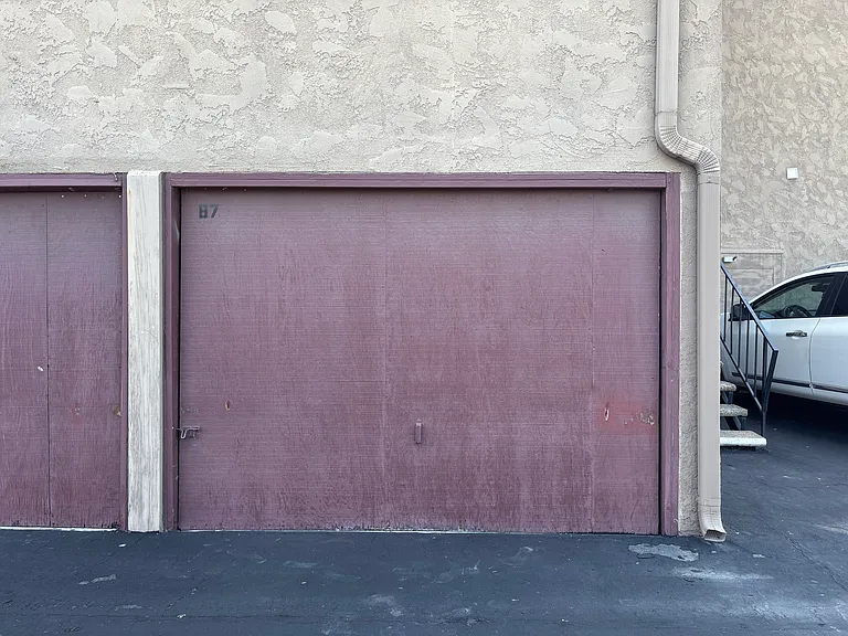 555 S La Veta Park Cir #238 — Photo 11