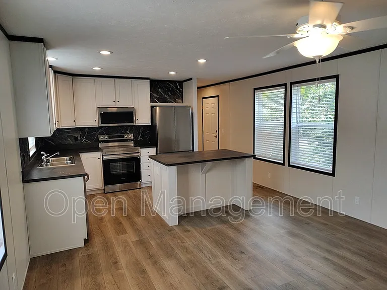 120 Terry Blvd #15S — Photo 8