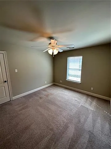 336 Lismore Ln — Photo 11