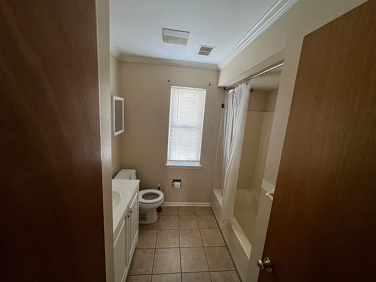 1314 Lincoln Avenue — Photo 4