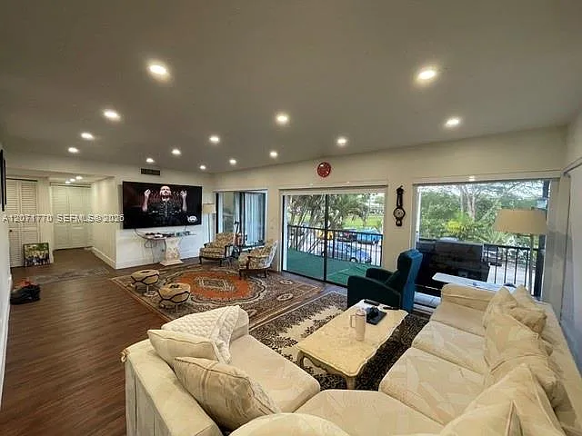 6010 S Falls Circle Dr #0 — Photo 5