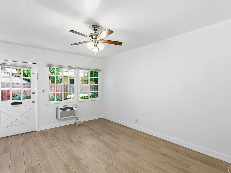 7249 Alabama Avenue — Photo 6