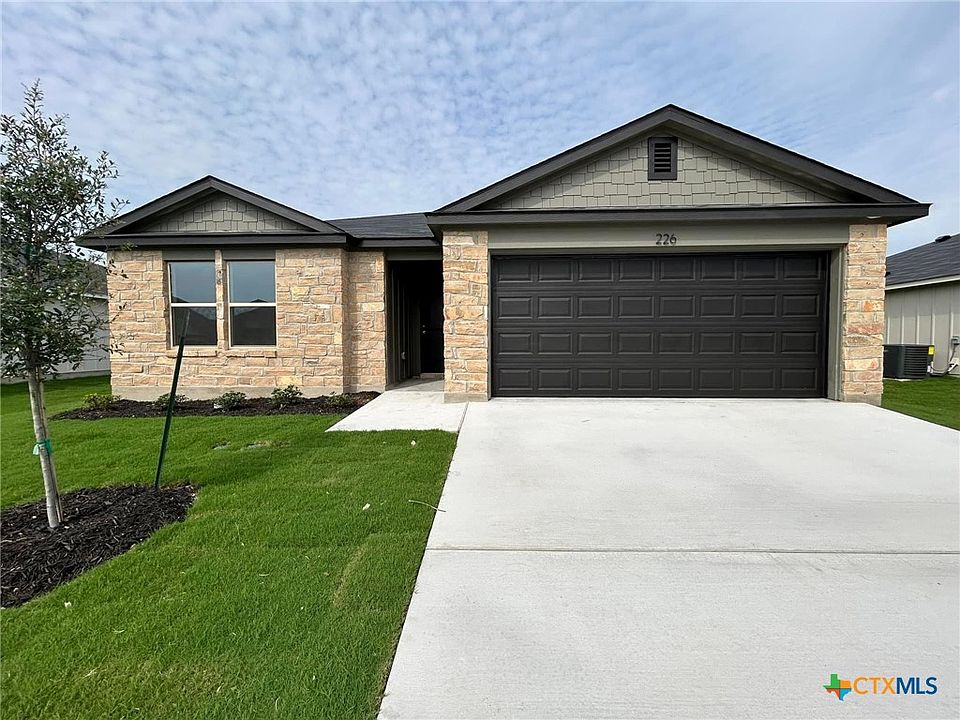 1st image of 226 Great Hills Dr