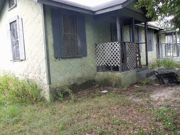 2nd image of 713 Johnson St