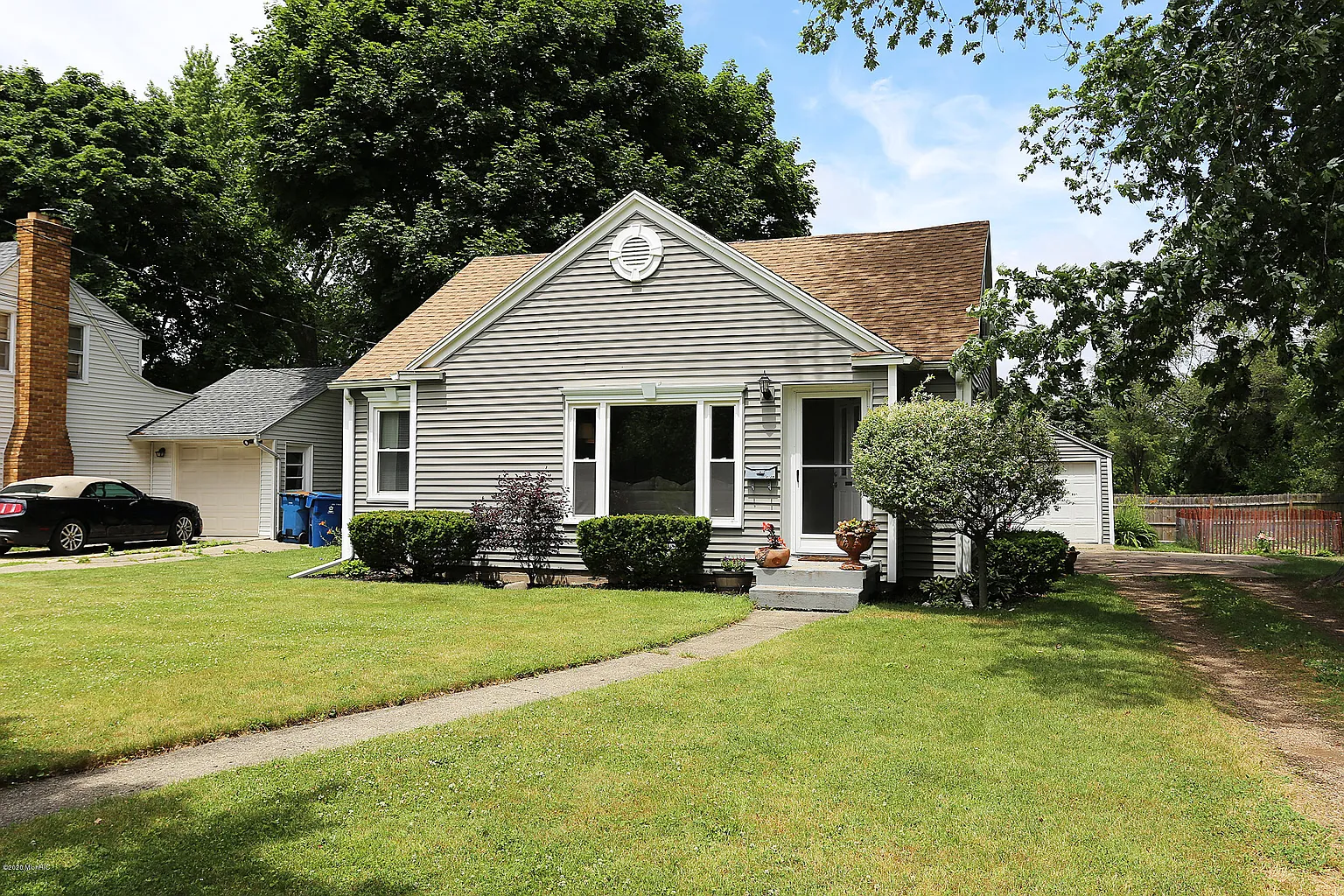 2229 Banbury Rd photo 1