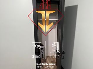 261 Forrest St #1A, Jersey City, NJ 07304