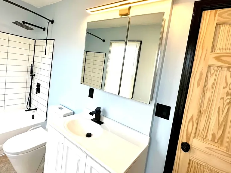 3007 Wade Ave — Photo 4