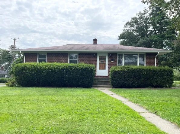 2822 Smith Dr, Endwell, NY 13760