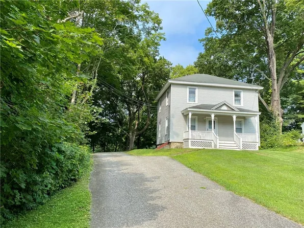 25 Fairway Drive, Pawling, NY 12564