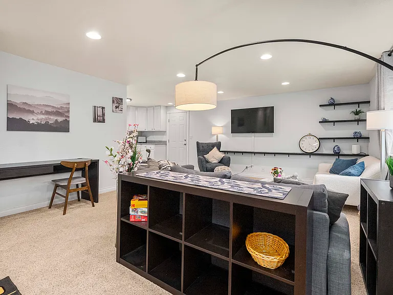 7409 Mazama St SW — Photo 1