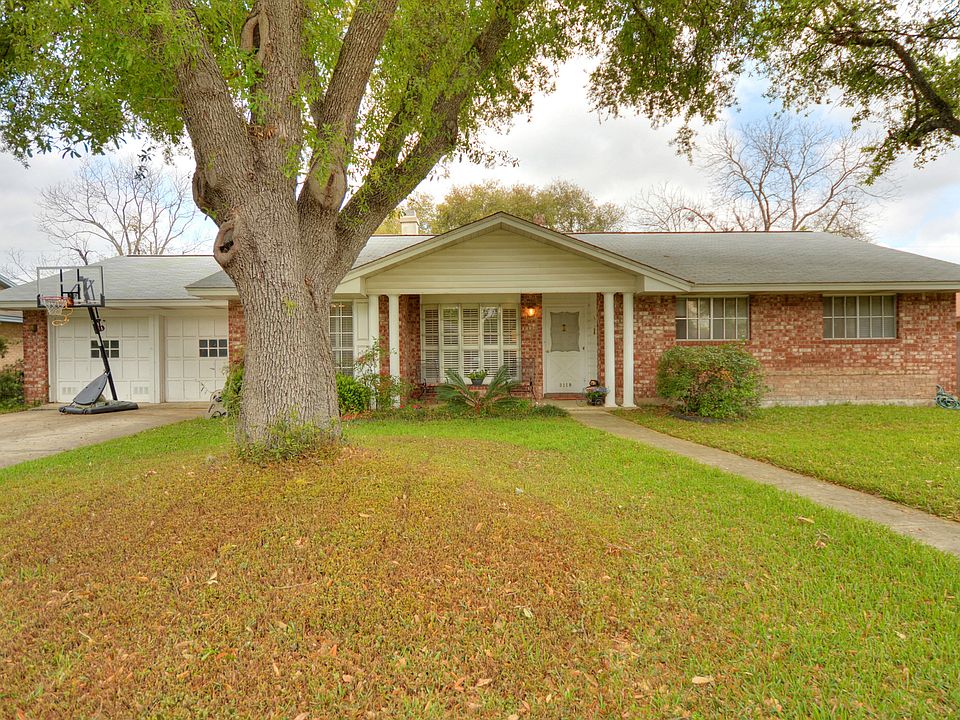 1st image of 3119 Mayfair Dr