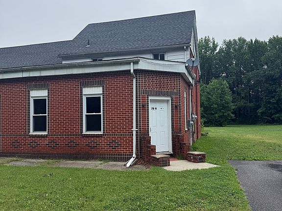 5th image of 70 N Pennsville Auburn Rd #1