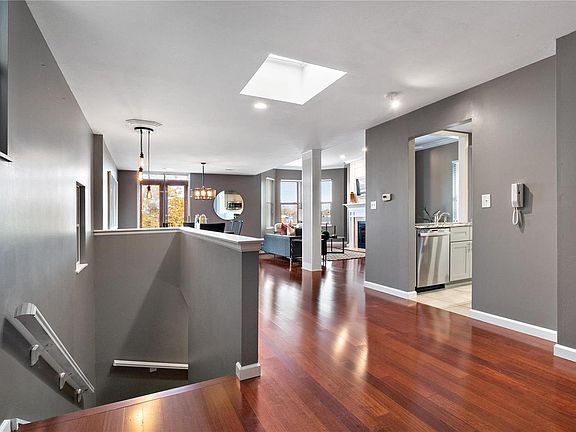 4th image of 4256 Lindell Blvd APT C