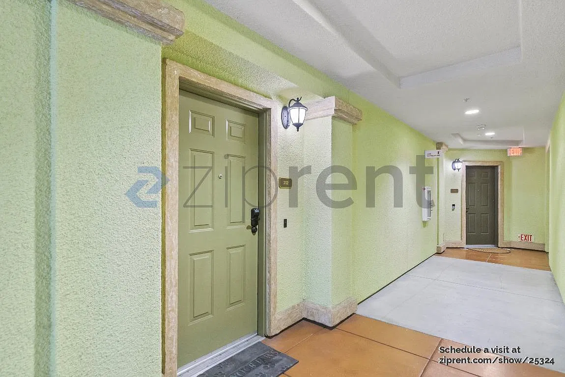 600 S Abel St — Photo 3