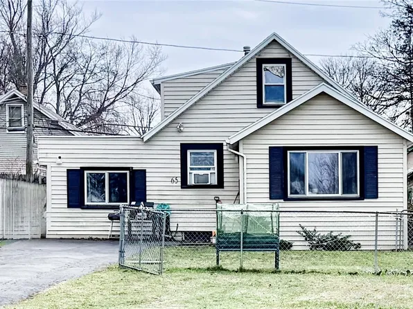 65 Worcester Rd, Rochester, NY 14616