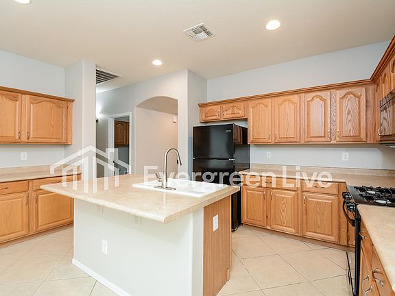 5th image of 18042 N 170th Ln