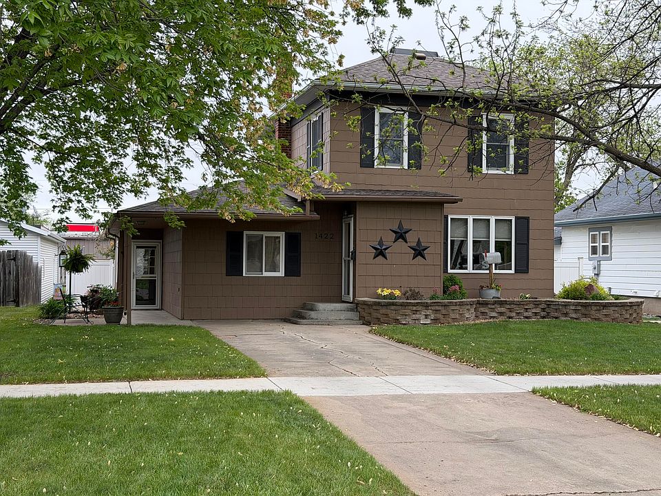 1st image of 1422 Wisconsin Ave SW