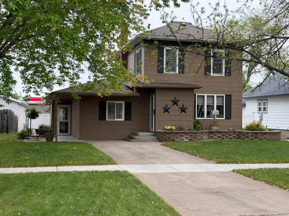1422 Wisconsin Ave SW, Huron, SD 57350