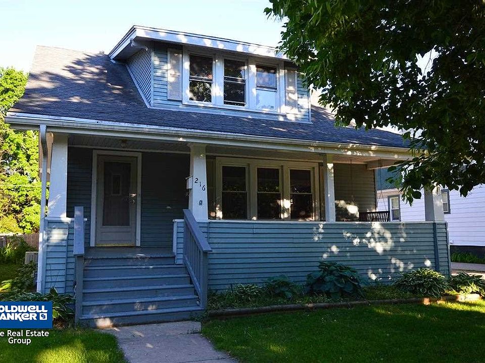 1st image of 216 Woodlawn Ave
