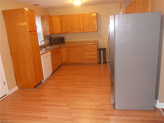 5th image of 8218 Salisbury Dr