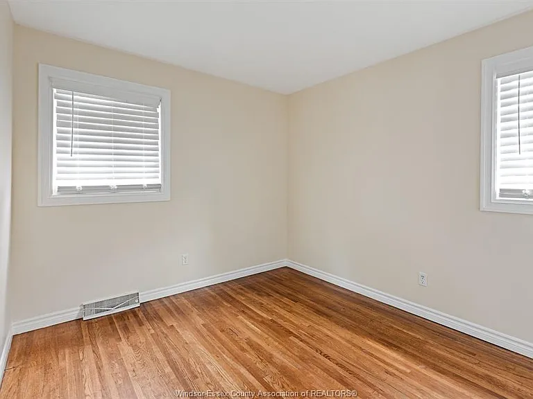 3162 Avondale Ave — Photo 7