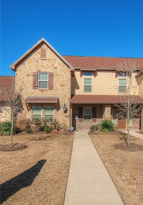 1st image of 133 Deacon Dr W