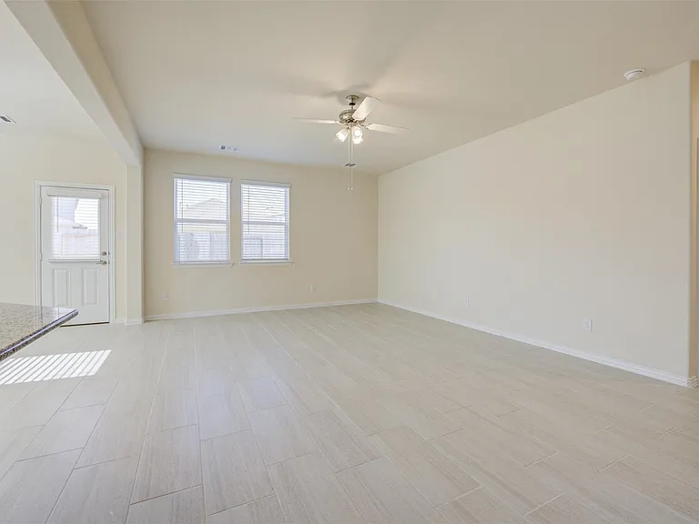 10902 Granite Chief Dr — Photo 13
