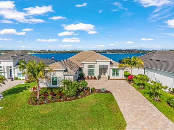 13832 Blue Bay Cir, Fort Myers, FL 33913