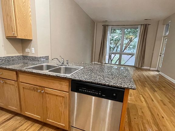 2nd image of 2035 S Indiana Ave APT 207