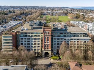 2799 Yew St #804, Vancouver, BC