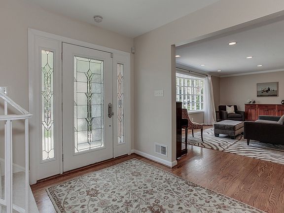 Welcoming, Airy Entry Foyer