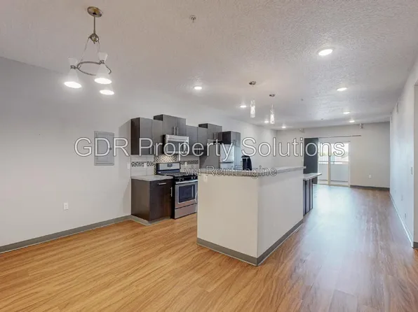 950 4th St NW, Albuquerque, NM