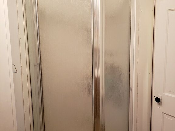 3rd image of 403 N Scott St #1