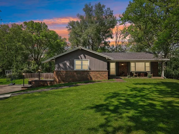 17350 Holly LANE, Brookfield, WI 53045