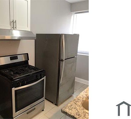 2nd image of 1136 W 68th St #1138-3