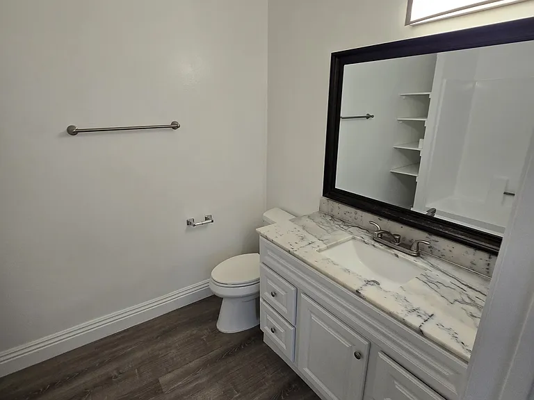 14228 Calvert St #2 — Photo 3