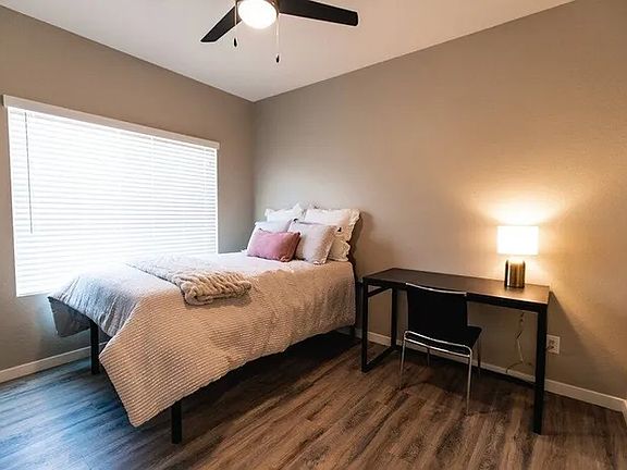 5th image of 903 S Gary Dr