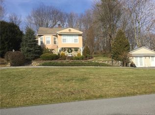 237 Meadow Ave, Chester, NY 10918