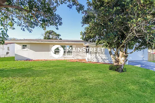2084 Colony Dr Photo 1