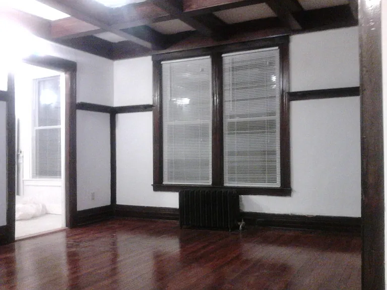 130 College Pl — Photo 14