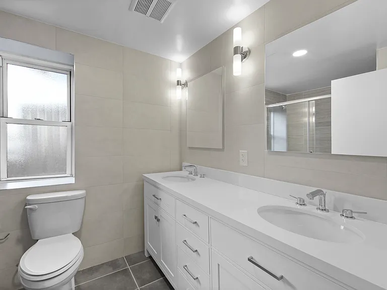 360 E 65th St #A — Photo 14