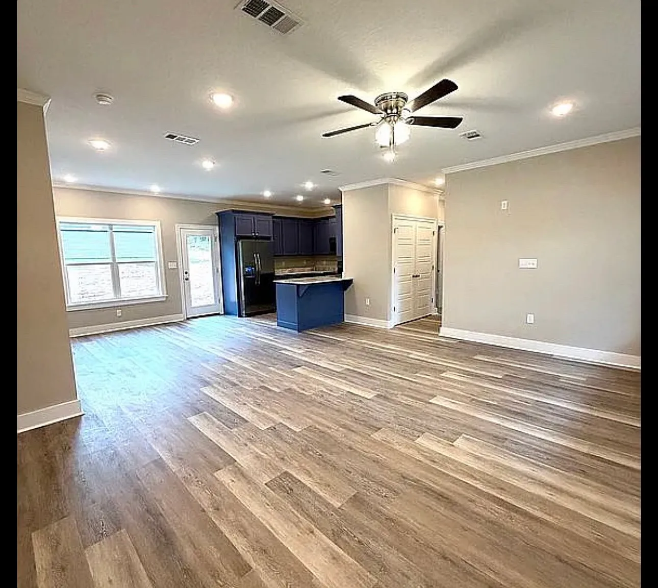 4 bed, 1455 sqft, $1,850 — Photo 3