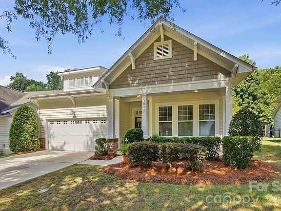 3rd image of 3076 Streamhaven Dr