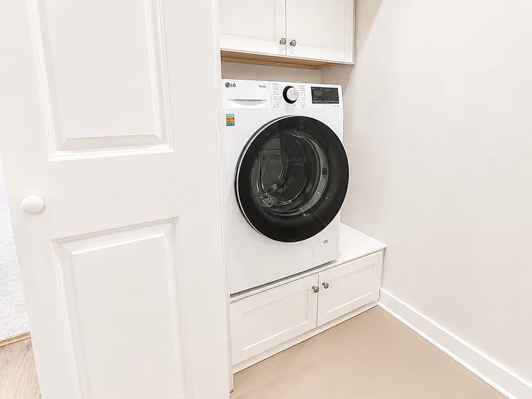 524 Heathwood Way #1 — Photo 4