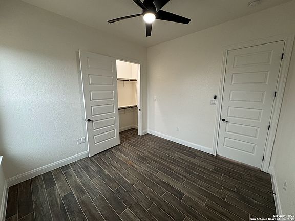 4th image of 15619 Echo Ln